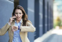 ivan solovyov na  obsuzhdaet pozitivnye resheniya pri opozdaniyah izza pogody-politgolos-ru-0