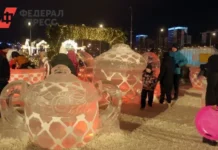 Нежданная пауза в подготовке ледового рок-городка Мэрии Екатеринбурга к юбилею nezhdannaya pauza v podgotovke ledovogo rokgorodka merii ekaterinburga k yubileyu-politgolos-ru-0