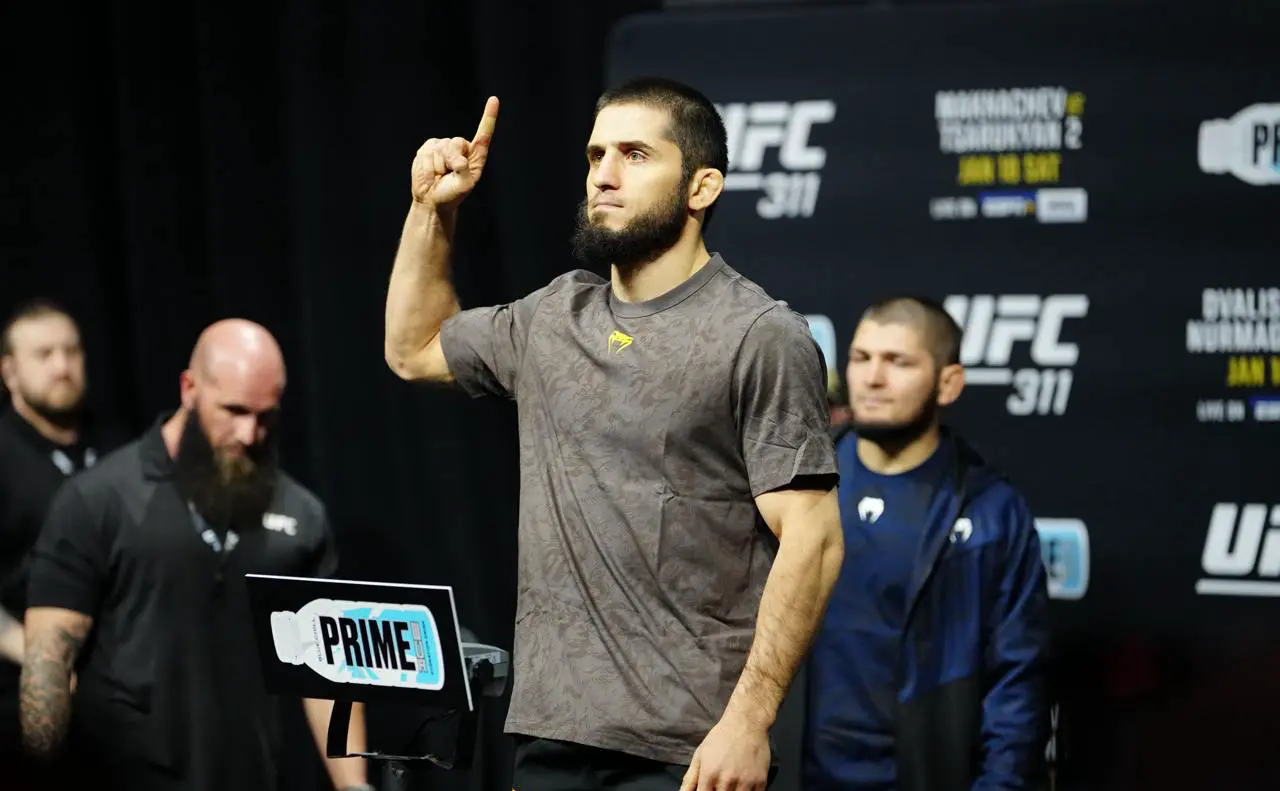 Ислам Махачев (Global Look Press)