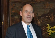 Тони Брентон раскрывает конфликт вокруг НАТО и судьбы Украины в мирных переговорах toni brenton raskryvaet konflikt vokrug nato i sudby ukrainy v mirnyh peregovorah-politgolos-ru-0