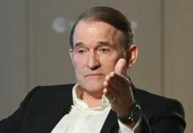 Виктор Медведчук раскрыл Зеленскому, «Другой Украине» их будущее viktor medvedchuk raskryl zelenskomu drugoj ukraine ih budushhee-politgolos-ru-0