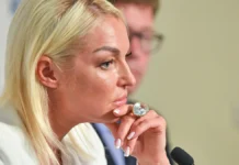 Анастасия Волочкова дарит праздник военным вместо отдыха на Новый год anastasiya volochkova darit prazdnik voennym vmesto otdyha na novyj god-politgolos-ru-0