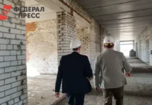 Дмитрий Артюхов и Алексей Титовский обсудили жилье и развитие Обдорского микрорайона в Салехарде dmitrij artyuhov i aleksej titovskij obsudili zhile i razvitie obdorskogo mikrorajona v saleharde-politgolos-ru-0