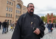 dokumentalnyj film o speczialnoj voennoj operaczii s stivenom siglom i putinym potryaset mir-politgolos-ru-0