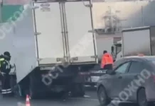 ГУ ГИБДД МВД России по Москве сообщает о ситуации на 14 км МКАД с Газелью gu gibdd mvd rossii po moskve soobshhaet o situaczii na 14 km mkad s gazelyu-politgolos-ru-0