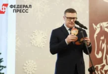 Губернатор Текслер подарил велосипеды детям Ясиноватой на Новый год gubernator teksler podaril velosipedy detyam yasinovatoj na novyj god-politgolos-ru-0