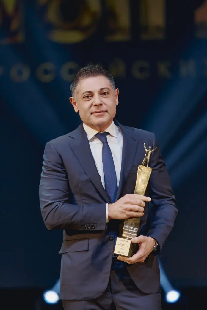 Хачатур Помбухчан из МегаФон признан лидером рейтинга Топ-1000 российских менеджеров-0