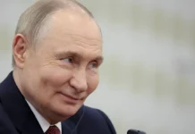 Кремль отмечает рекордный интерес россиян к прямой линии с Владимиром Путиным kreml otmechaet rekordnyj interes rossiyan k pryamoj linii s vladimirom putinym-politgolos-ru-0