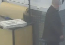 Росгвардия предотвратила кражу при оперативном задержании вора в Подольске rosgvardiya predotvratila krazhu pri operativnom zaderzhanii vora v podolske-politgolos-ru-0