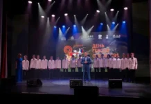 Сергей Павленко рассказал о подвиге на концерте Дня Героев Отечества sergej pavlenko rasskazal o podvige na konczerte dnya geroev otechestva-politgolos-ru-0