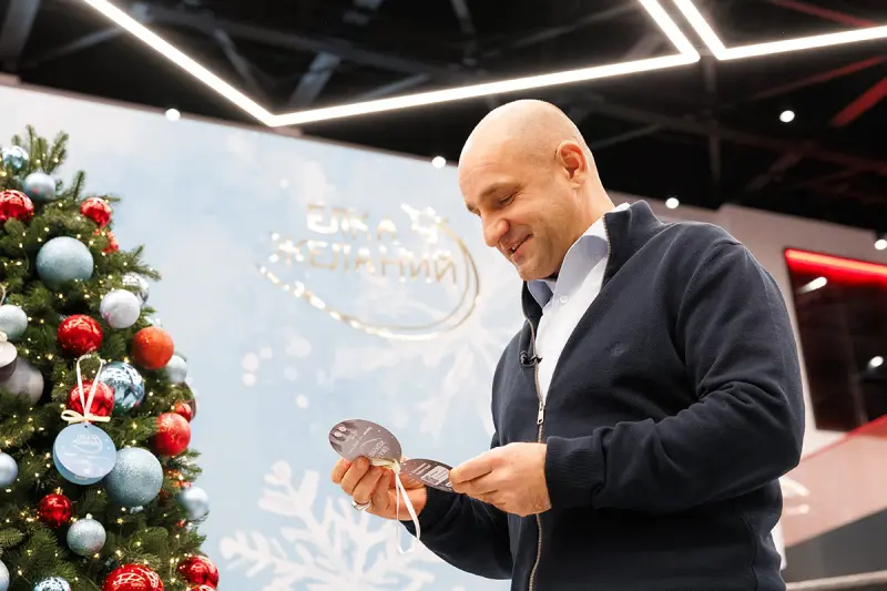 Более тысячи детских писем поступило на «Елку желаний» в Свердловской области