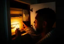 Чибис контролирует восстановление в Мурманске и Североморске chibis kontroliruet vosstanovlenie v murmanske i severomorske-politgolos-ru-0