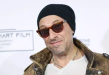 Дмитрий Нагиев столкнулся с реакцией Минюста и Минкульта из-за слов об «Елках-12» dmitrij nagiev stolknulsya s reakcziej minyusta i minkulta izza slov ob elkah12-politgolos-ru-0