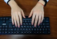 Единая биометрическая система открывает студентам новые возможности для онлайн-экзаменов edinaya biometricheskaya sistema otkryvaet studentam novye vozmozhnosti dlya onlajnekzamenov-politgolos-ru-0