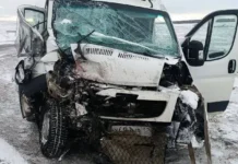 ГИБДД сообщает о быстрой помощи пострадавшим в ДТП с микроавтобусом в Красноярском крае gibdd soobshhaet o bystroj pomoshhi postradavshim v dtp s mikroavtobusom v krasnoyarskom krae-politgolos-ru-0