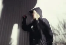 Сидни Суини и Голливудская торговая палата – рекламная съемка sidni suini i gollivudskaya torgovaya palata reklamnaya semka-politgolos-ru-0