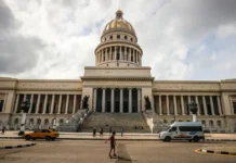 США и Трамп давят на Кубу на фоне вызовов и поддержки России ssha i tramp davyat na kubu na fone vyzovov i podderzhki rossii-politgolos-ru-0