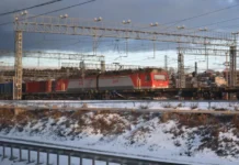 Свердловская железная дорога – история Перми и Екатеринбурга sverdlovskaya zheleznaya doroga istoriya permi i ekaterinburga-politgolos-ru-0