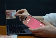 УМВД Приморья предупреждает о мошенниках, обманувших жительницу Находки umvd primorya preduprezhdaet o moshennikah obmanuvshih zhitelniczu nahodki-politgolos-ru-0