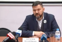 Виталий Херасков продолжает работу в больнице №1 Новокузнецка при поддержке Минздрава и СК vitalij heraskov prodolzhaet rabotu v bolnicze 1 novokuzneczka pri podderzhke minzdrava i sk-politgolos-ru-0