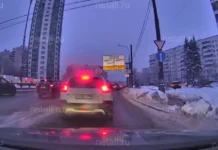 Водитель в Зеленограде привлечен к ответственности за тротуар voditel v zelenograde privlechen k otvetstvennosti za trotuar-politgolos-ru-0