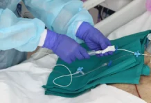 Айрат Рахматуллин рассказал о помощи студентам Башгосмедуниверситета ajrat rahmatullin rasskazal o pomoshhi studentam bashgosmeduniversiteta-politgolos-ru-0