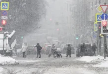 Дептранс советует москвичам выбрать метро в плохую погоду deptrans sovetuet moskvicham vybrat metro v plohuyu pogodu-politgolos-ru-0