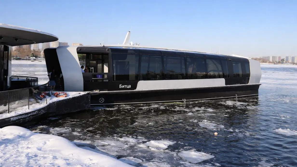 Лекции о Екатерине II запустят на электросудах в Москве