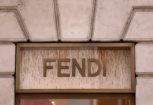 Rospatent оформил знаки Fendi, Chanel: развивая рынок oformil znaki razvivaya rynok-politgolos-ru-0