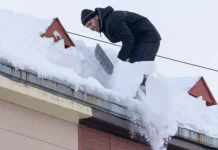 Поддержка жителей Пионерской улицы в Подольске после ЧП на доме podderzhka zhitelej pionerskoj uliczy v podolske posle chp na dome-politgolos-ru-0