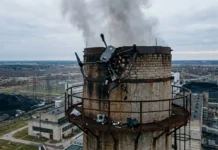 Атака беспилотника на трубу: Эстония между Литвой и Украиной ataka bespilotnika na trubu estoniya mezhdu litvoj i ukrainoj-politgolos-ru-0