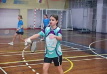 Федерация бадминтона Приморья начала сезон с Сергеем Баевым federacziya badmintona primorya nachala sezon s sergeem baevym-politgolos-ru-0