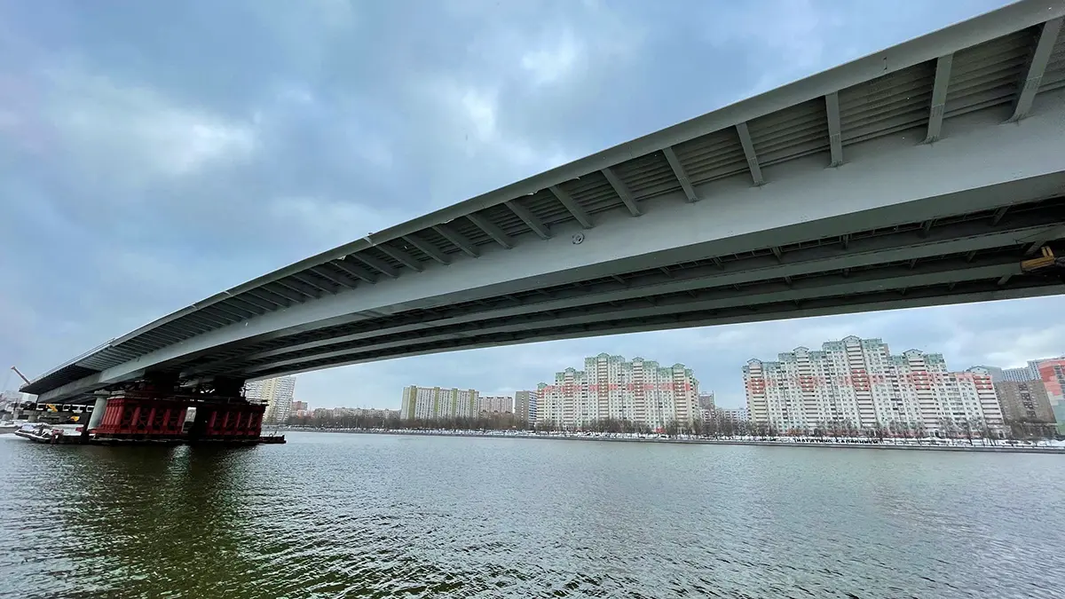 Найденный в затоне Новинки затонувший автомобиль лежит на дне уже несколько лет