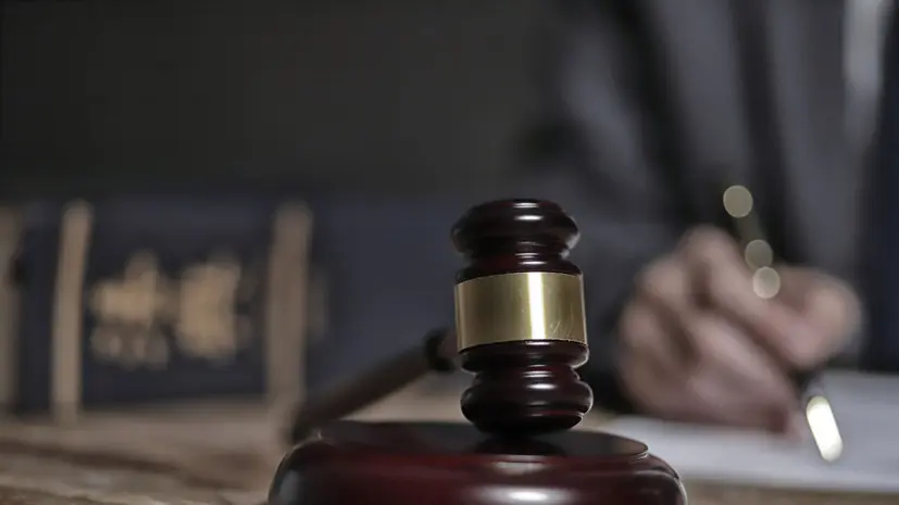 В Екатеринбурге суд вынес приговор за хищение 48,5 млн рублей на уборке снега