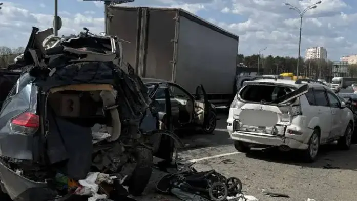 «112»: Число пострадавших в ДТП с КамАЗом на МКАД увеличилось до семи