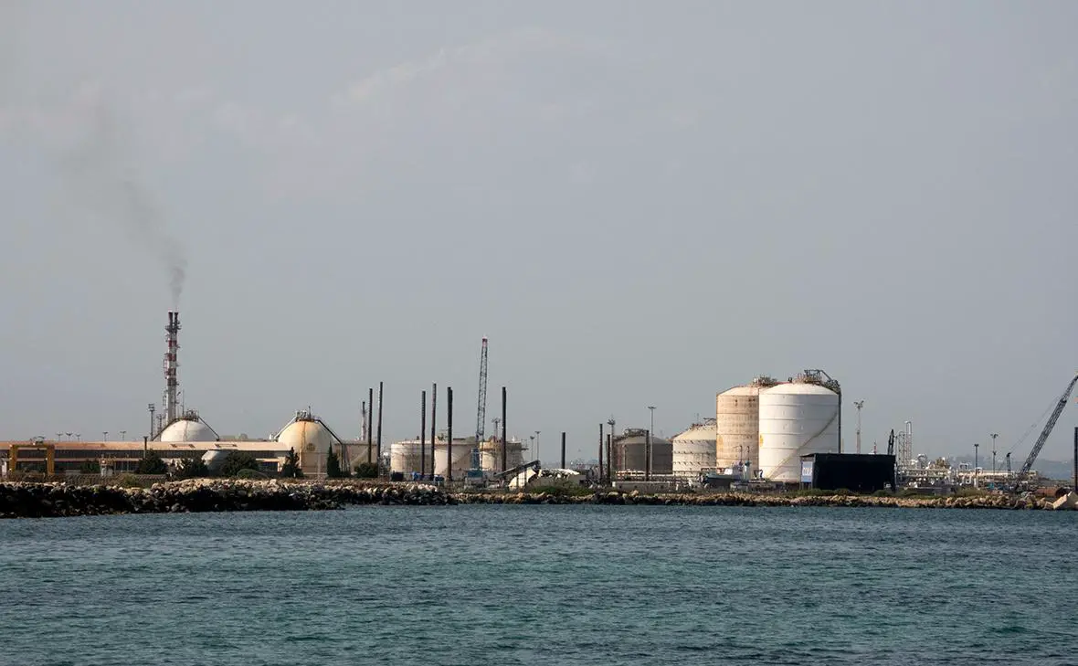 Нефтеперерабатывающий завод ISAB ( Gaetano Adriano Pulvirenti / АР / ТАСС)