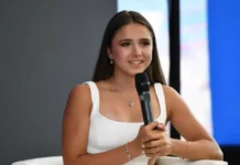 kamila valieva vozvrashhaetsya s novoj programmoj v ledovyh shou-politgolos-ru-0