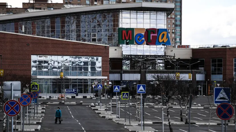 ТРЦ «МЕГА Химки» приостановил работу по техническим причинам