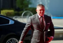 robert ficzo vezet poslanie zelenskogo putinu v moskvu na den pobedy-politgolos-ru-0