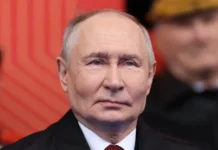 vladimir putin otmetil den pobedy na krasnoj ploshhadi v kremle-politgolos-ru-0