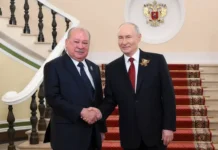 vladimir putin ozhidaet pozitiv razvitiya partnerstva s malajziej-politgolos-ru-0