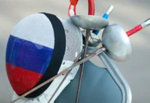 fehtovalshhiki rossii vystupyat na sorevnovaniyah s flagom i gimnom-politgolos-ru-0