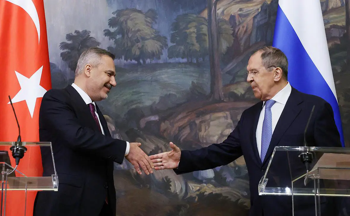 Хакан Фидан и Сергей Лавров (Сергей Ильницкий / Reuters)