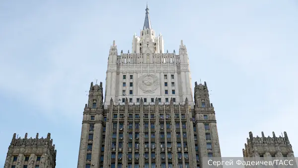 МИД заявил протест Литве из-за планов уничтожить воинские захоронения в Вевисе