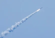 nochnaya ataka rakety kalibr i tu160 dlya vladimira zelenskogo-politgolos-ru-0