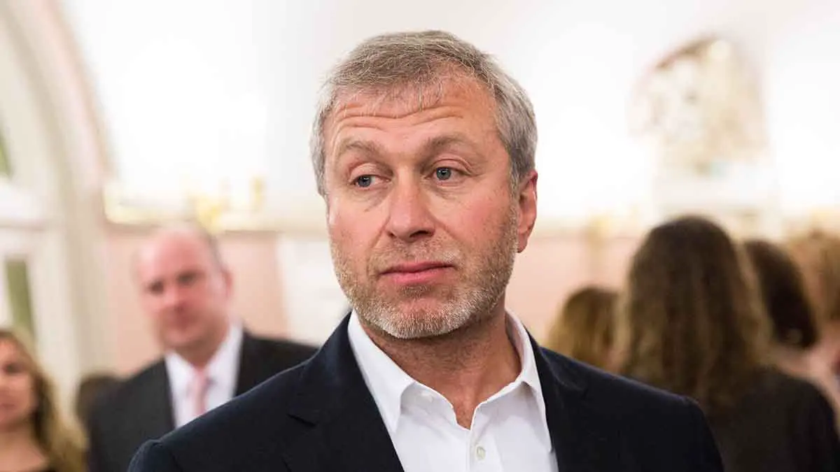 Политолог Бондаренко: У Абрамовича есть свой материальный интерес в переговорах