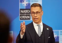 stubb i peskov namekayut na sudbonosnye peregovory s putinym-politgolos-ru-0