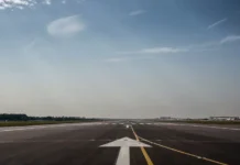 gruzovoj  737 aviakompanii 7 vykatilsya za predely vpp v norilske-politgolos-ru-0