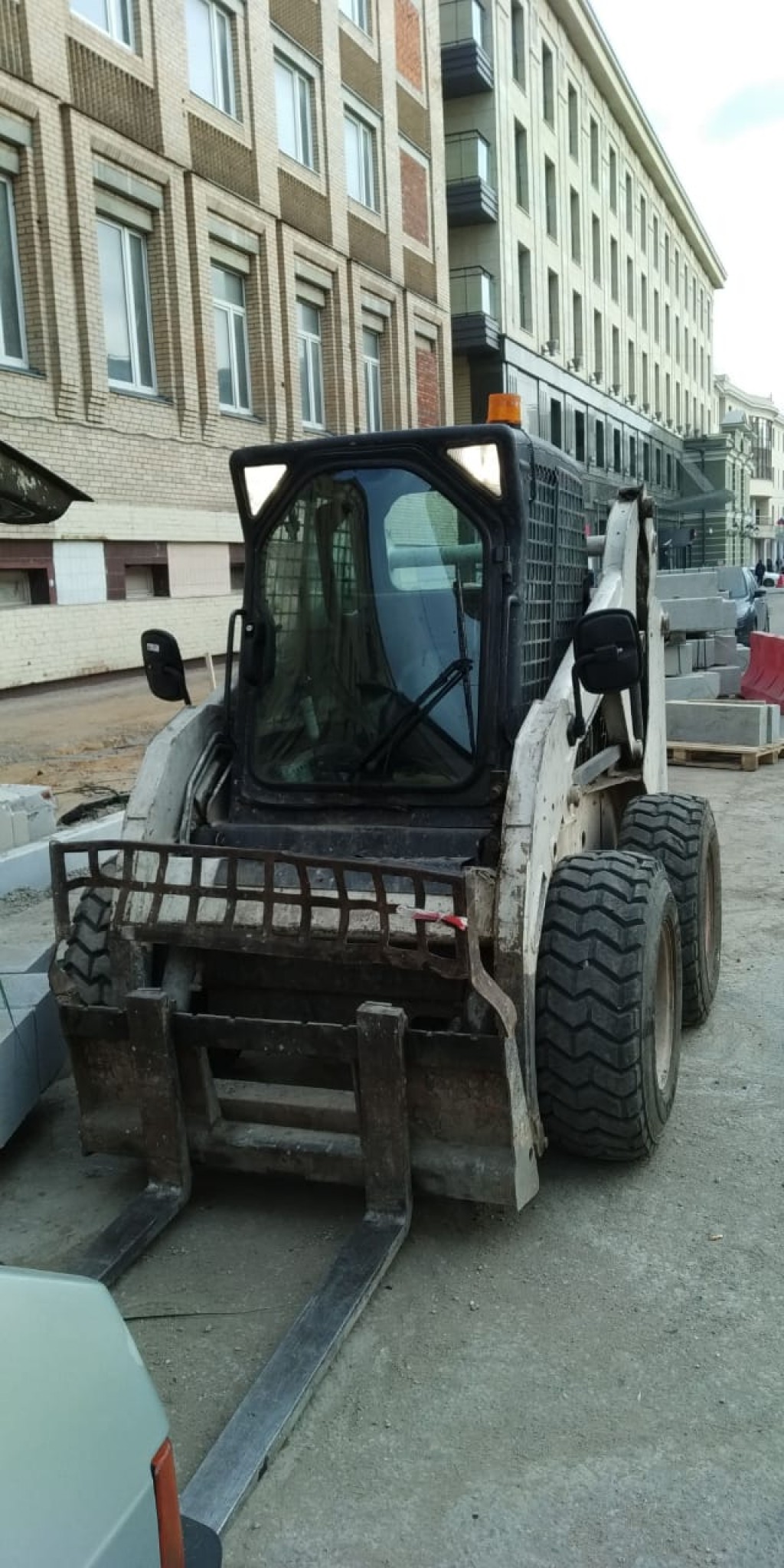Основное изображение