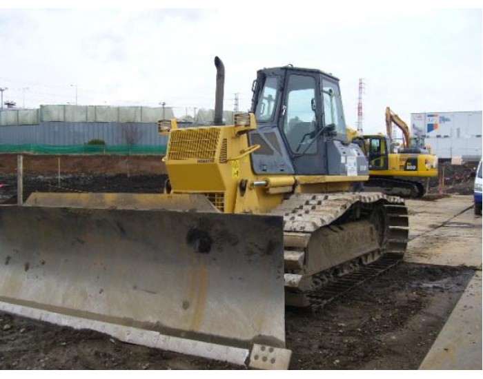 Аренда бульдозера Komatsu D61 болотоход